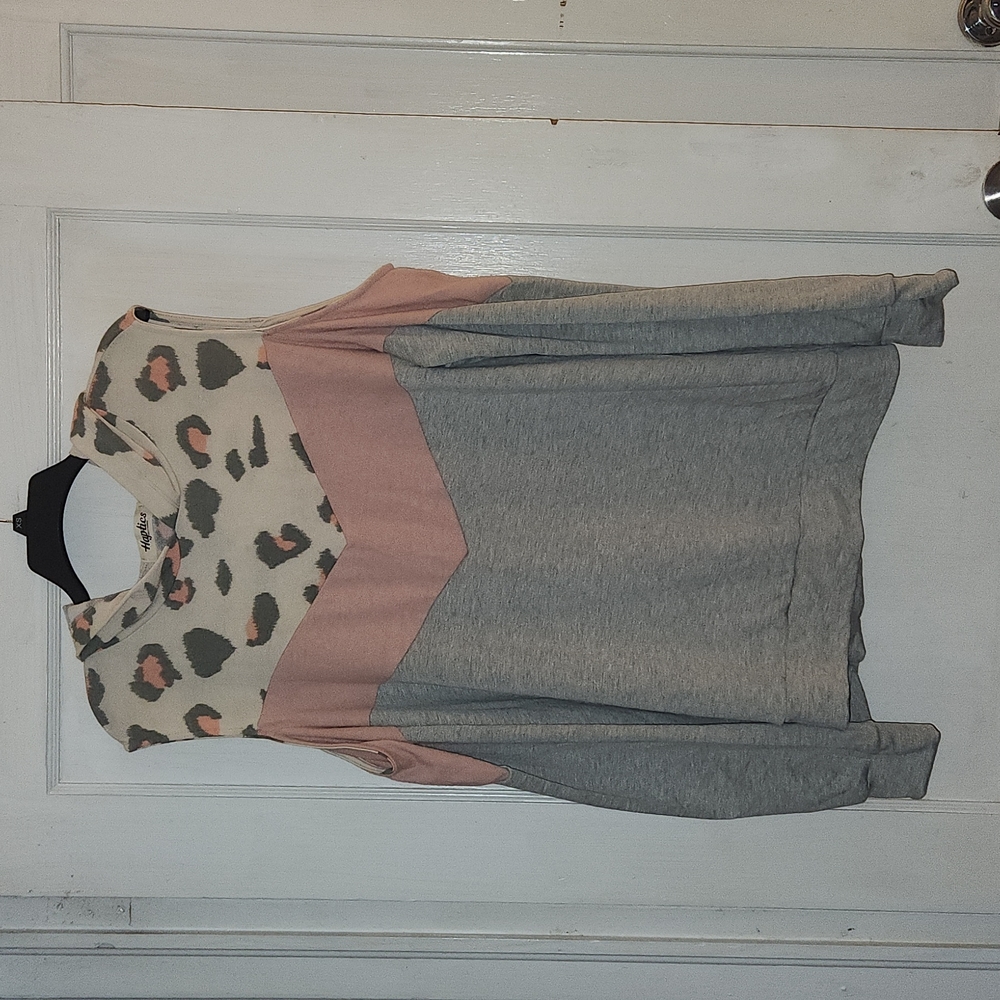 Brand new, never worn!! No tags